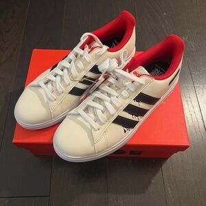 NEW Mens Adidas 20TH CENTURY FOX HOME ALONE GRAND COURT SHOES JQ6019 sneaker US9